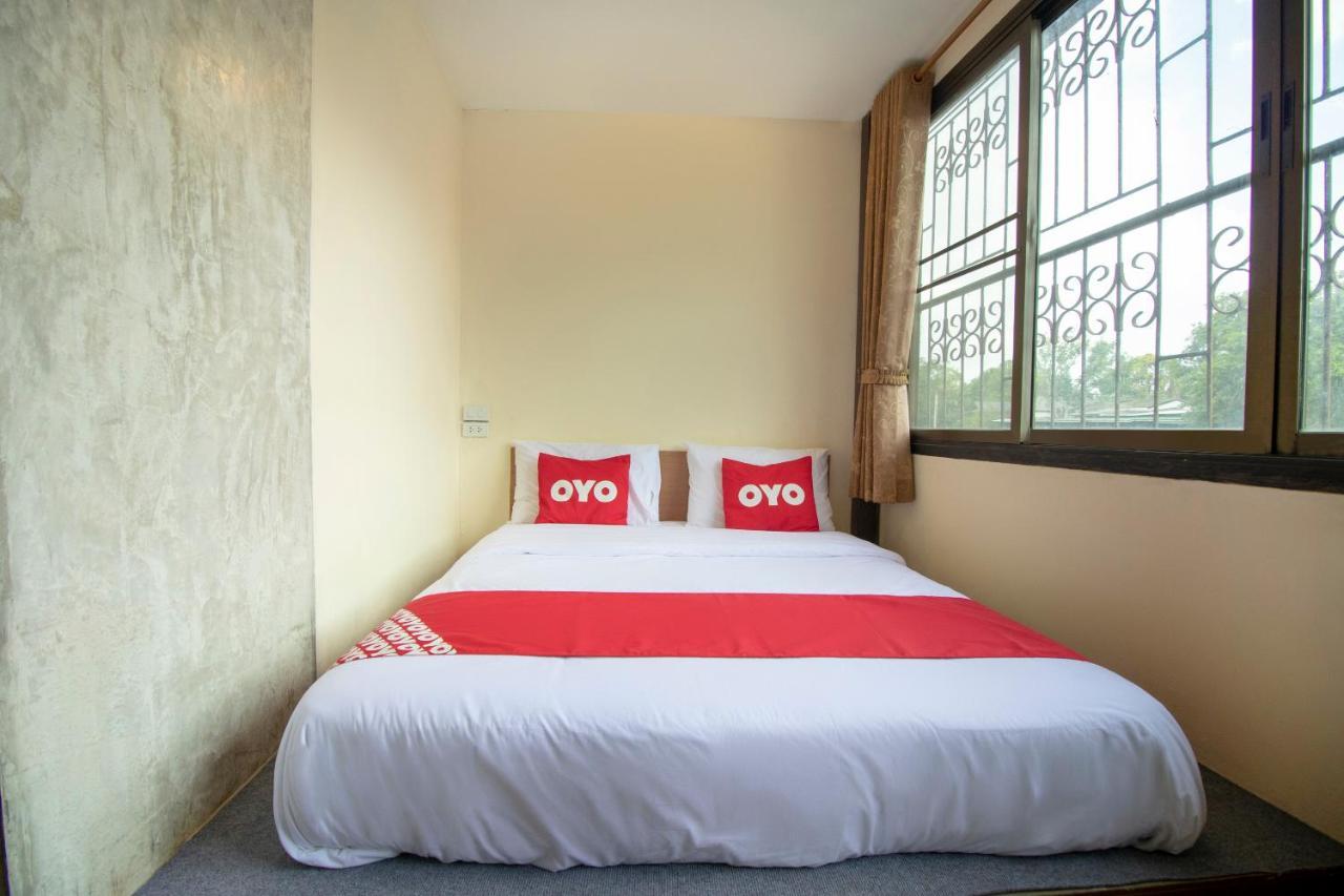 Oyo 671 Laluna River House Чантабури Екстериор снимка