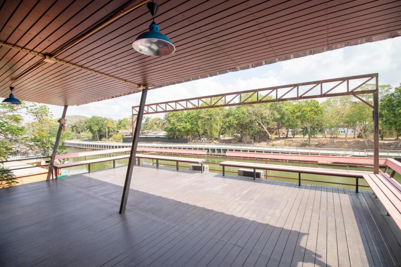 Oyo 671 Laluna River House Чантабури Екстериор снимка