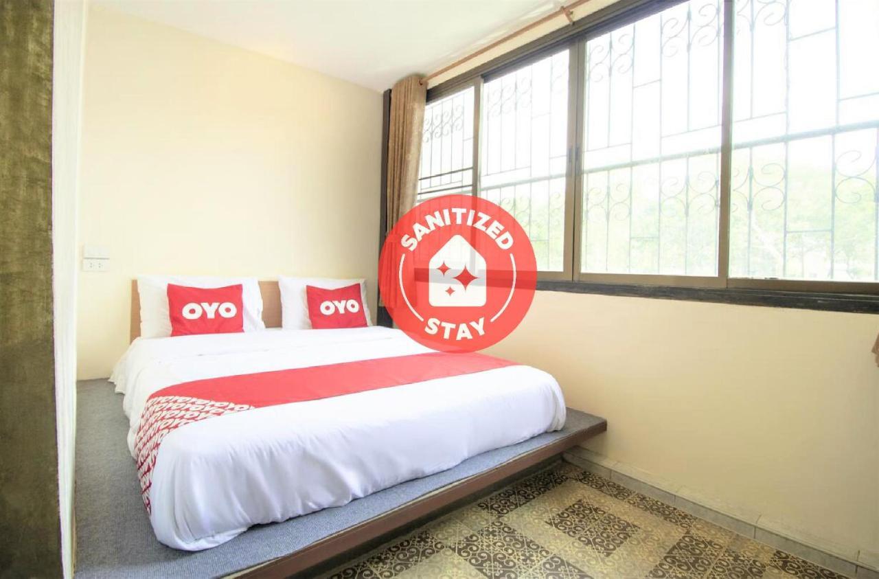 Oyo 671 Laluna River House Чантабури Екстериор снимка